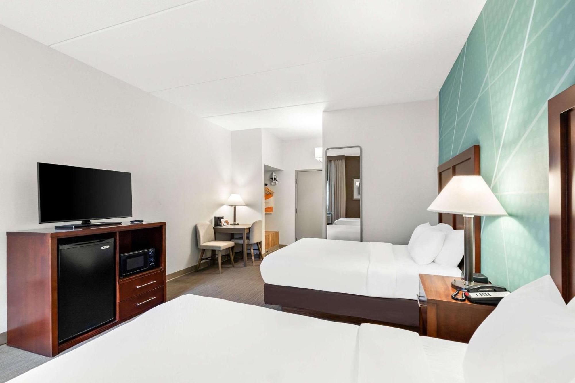 Comfort Pocono Lakes Region 2* Lake Ariel