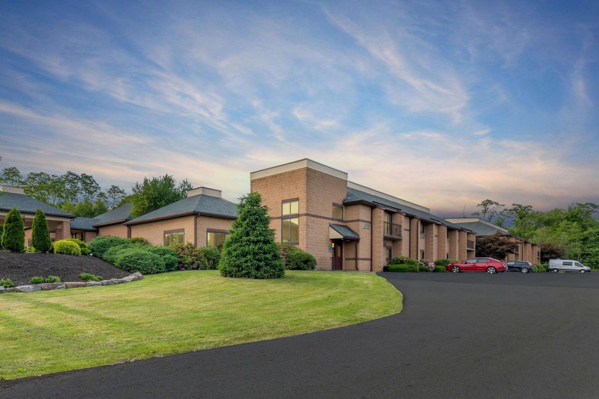 Comfort Pocono Lakes Region Lake Ariel